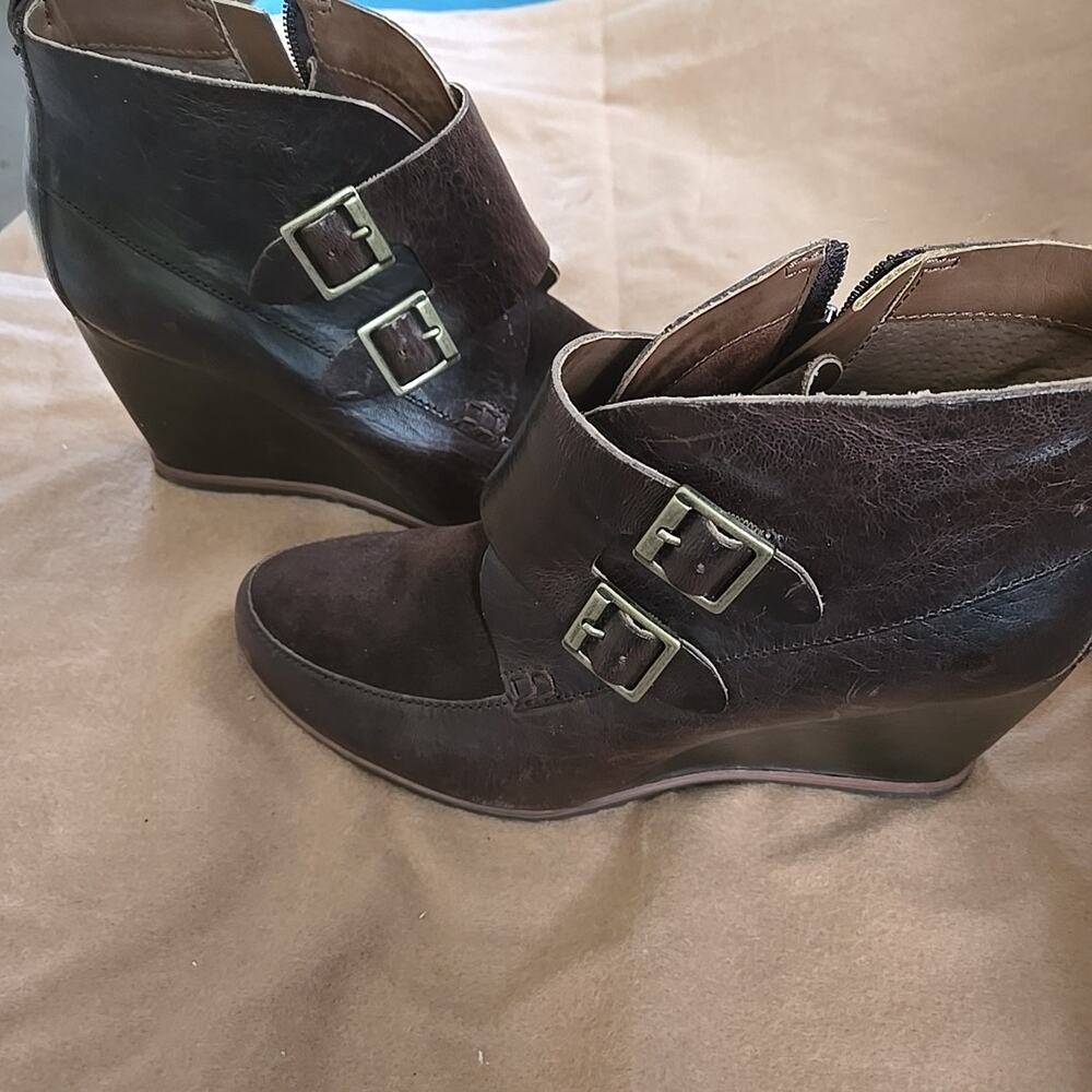 Korks By Kork-Ease Hanska Dark Brown Leather & Suede Wedge Bootie Size 10M